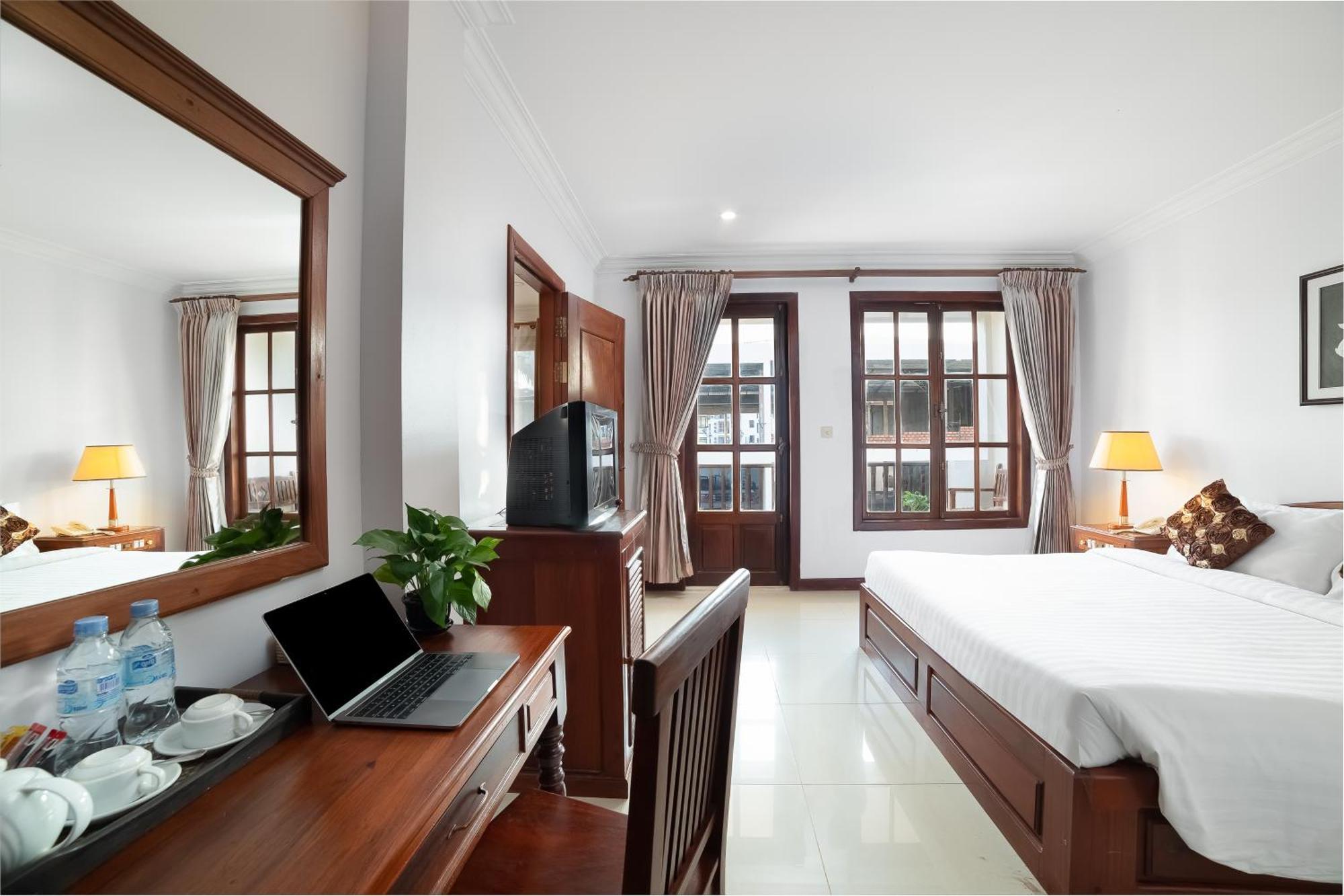 Shadow Angkor Villa Siem Reap Exterior photo