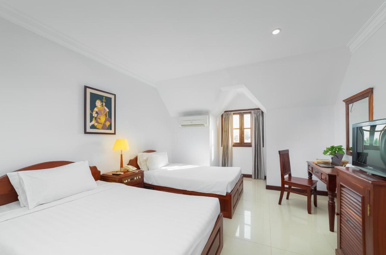 Shadow Angkor Villa Siem Reap Exterior photo